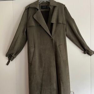 Women,s belted trench coat